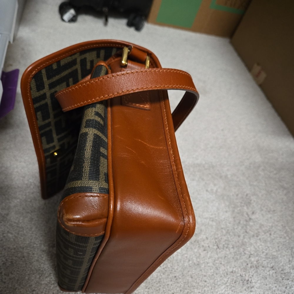 Fendi Zucca Messenger bag - Picture 5 of 9